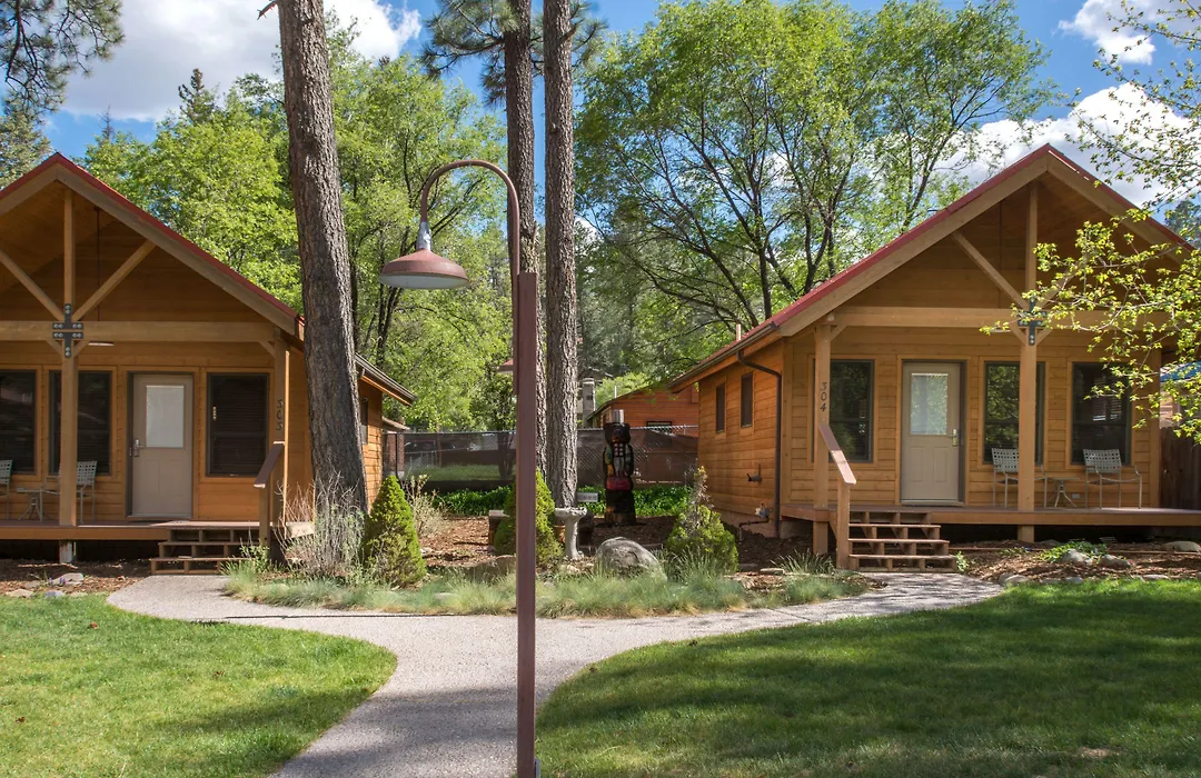 Shadow Mountain Lodge And Cabins-1