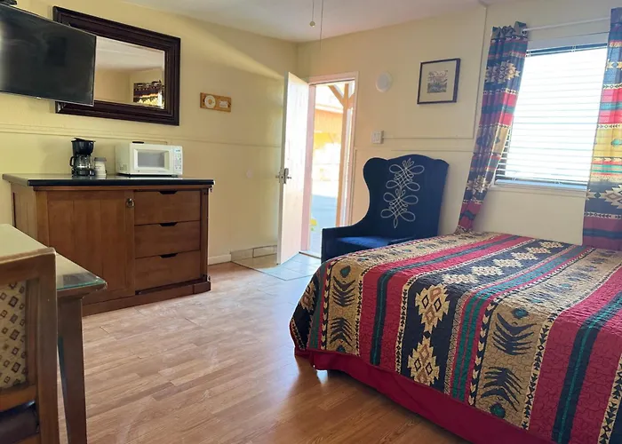All Motels Apache