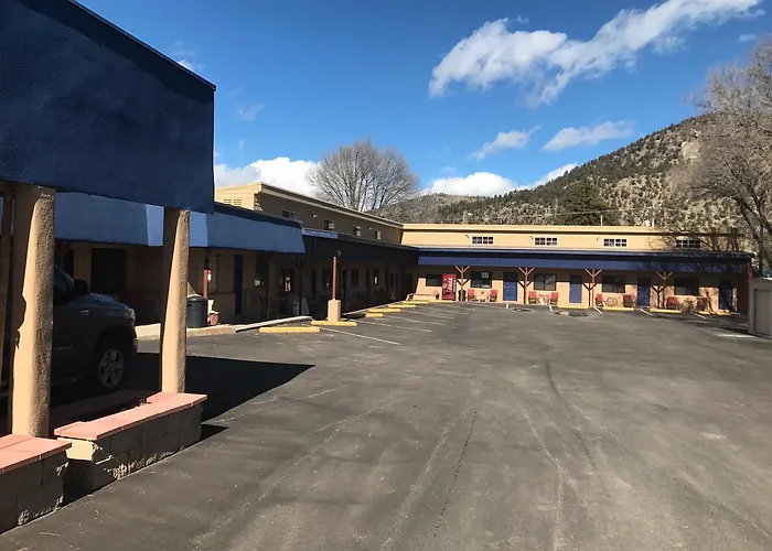 All Motels Apache